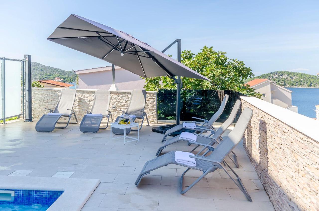 Apartments Katic Razanj Exterior photo